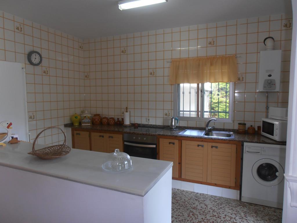 Chalet Playa De Barbate เวเฮร์ เด ลา ฟรอนเตรา ห้อง รูปภาพ